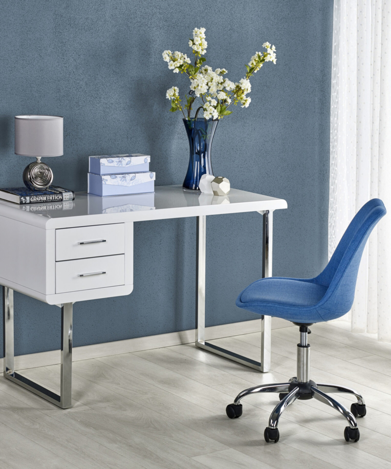 B30 desk