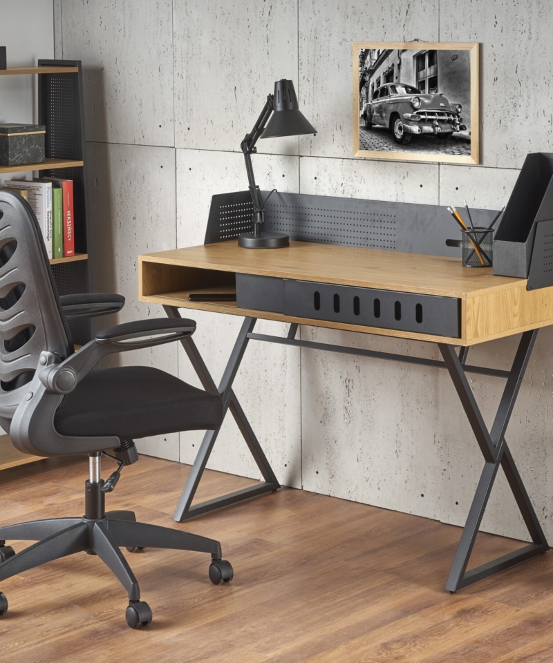B43 desk