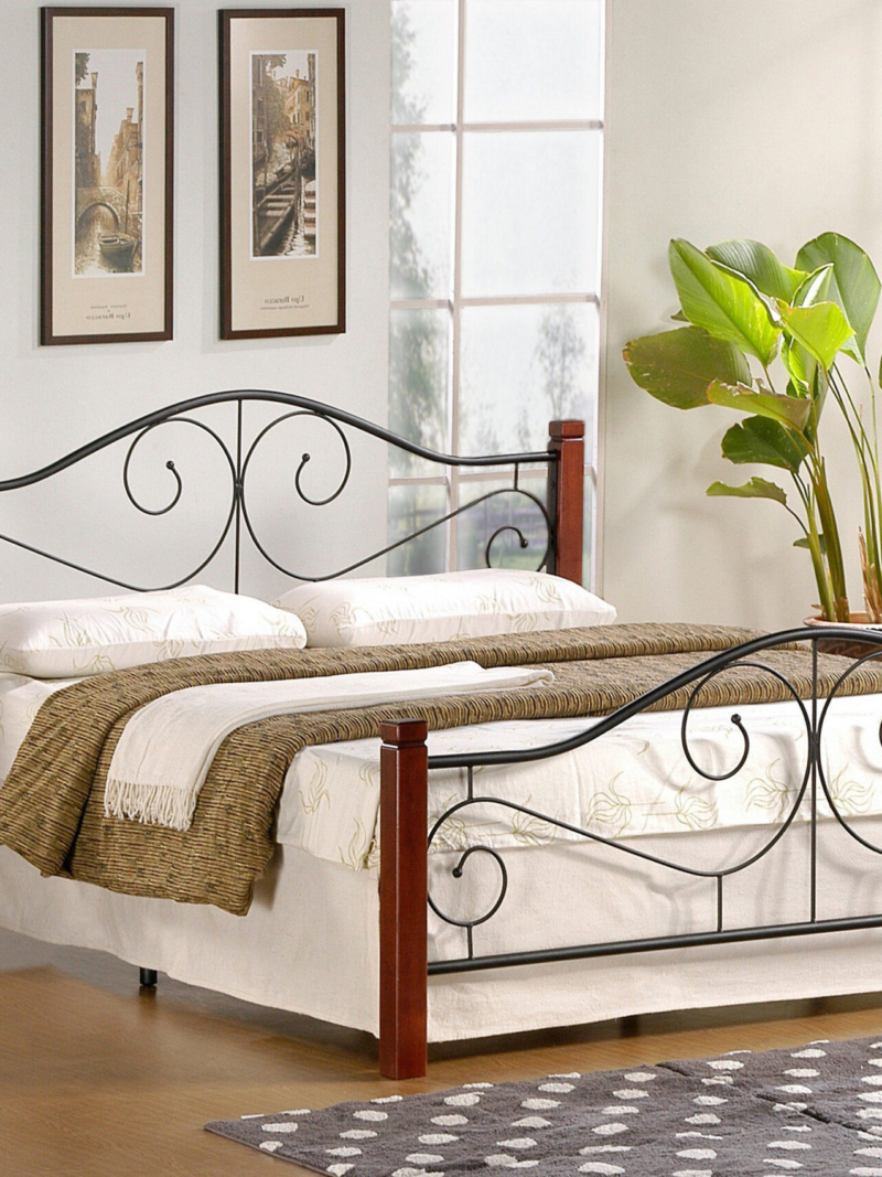 VIOLETTA bed color: ant. cherry/black