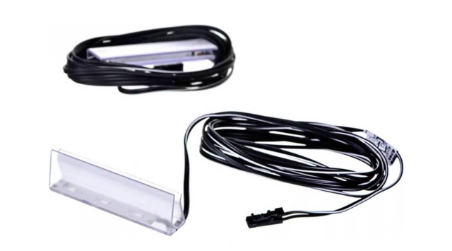 LED1 light, color: white