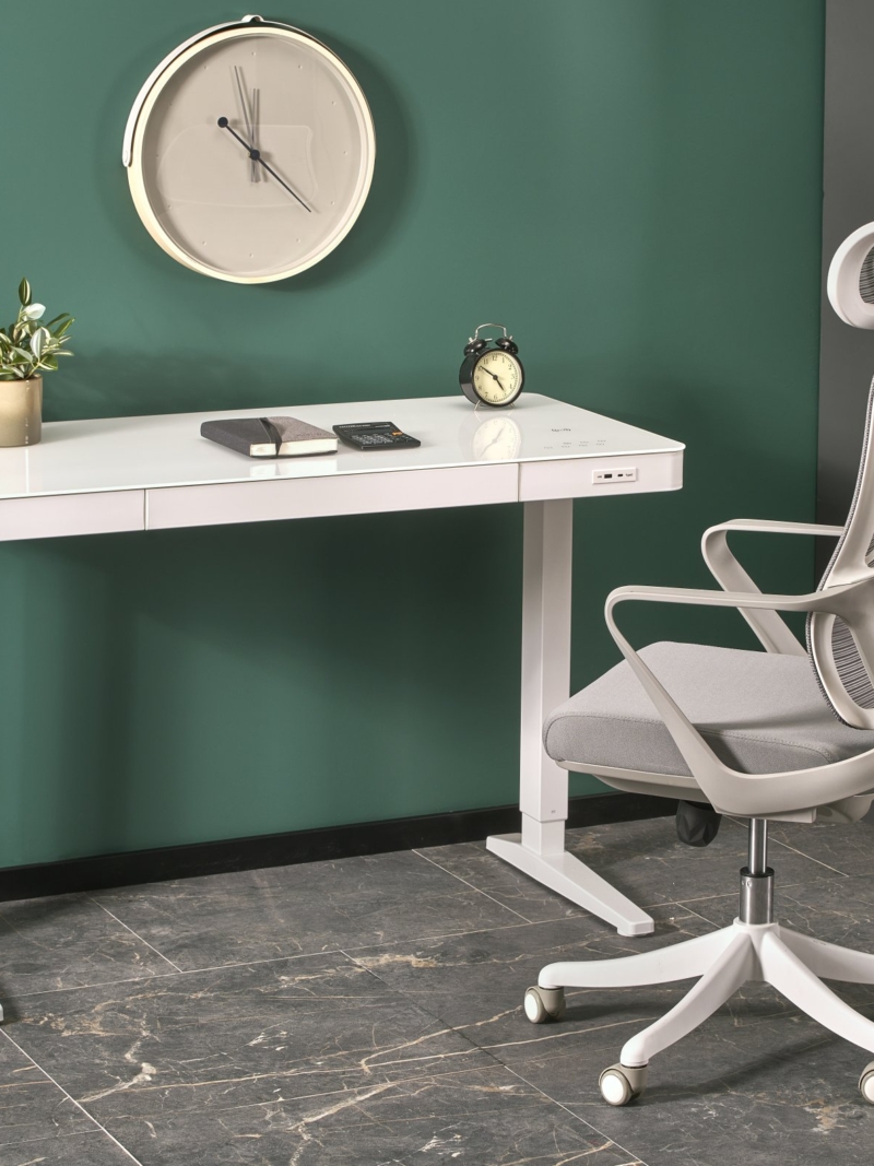 B52 desk with adjustable height, white