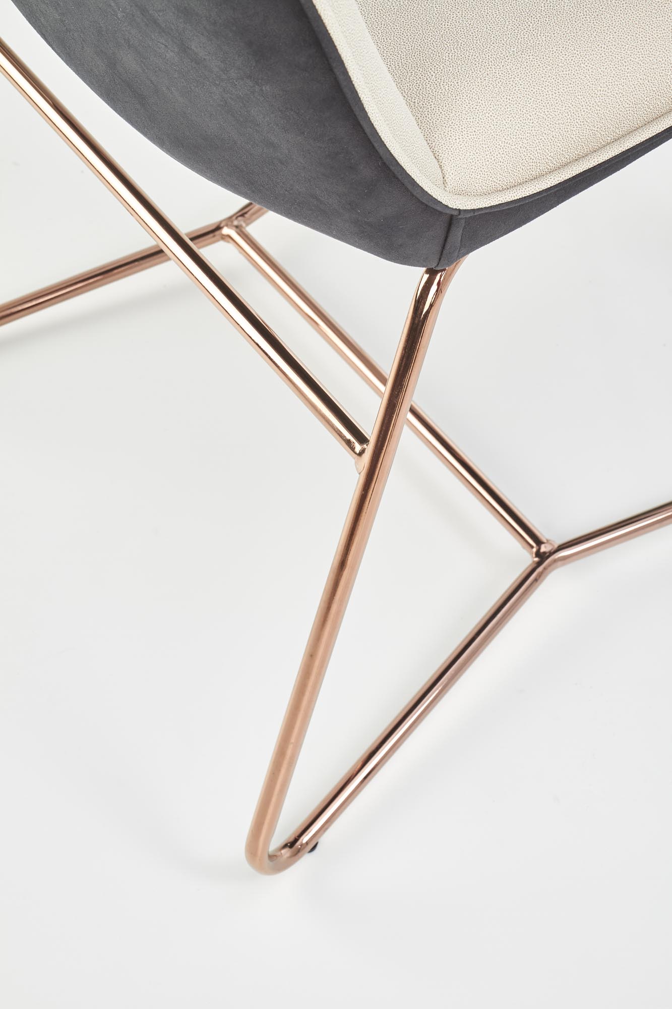 K390 chair - Image 13