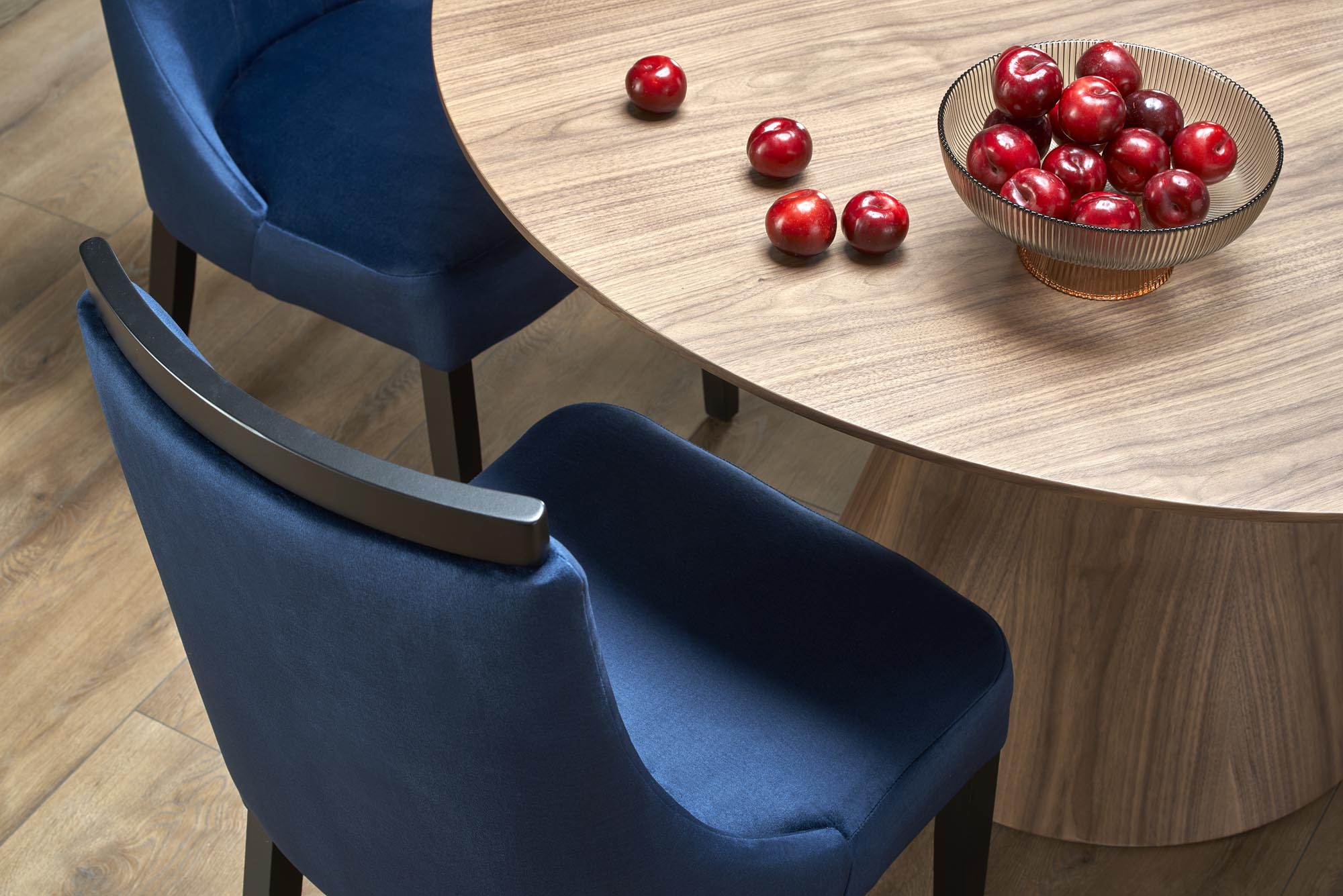 HENDERSON round table, walnut - Image 4
