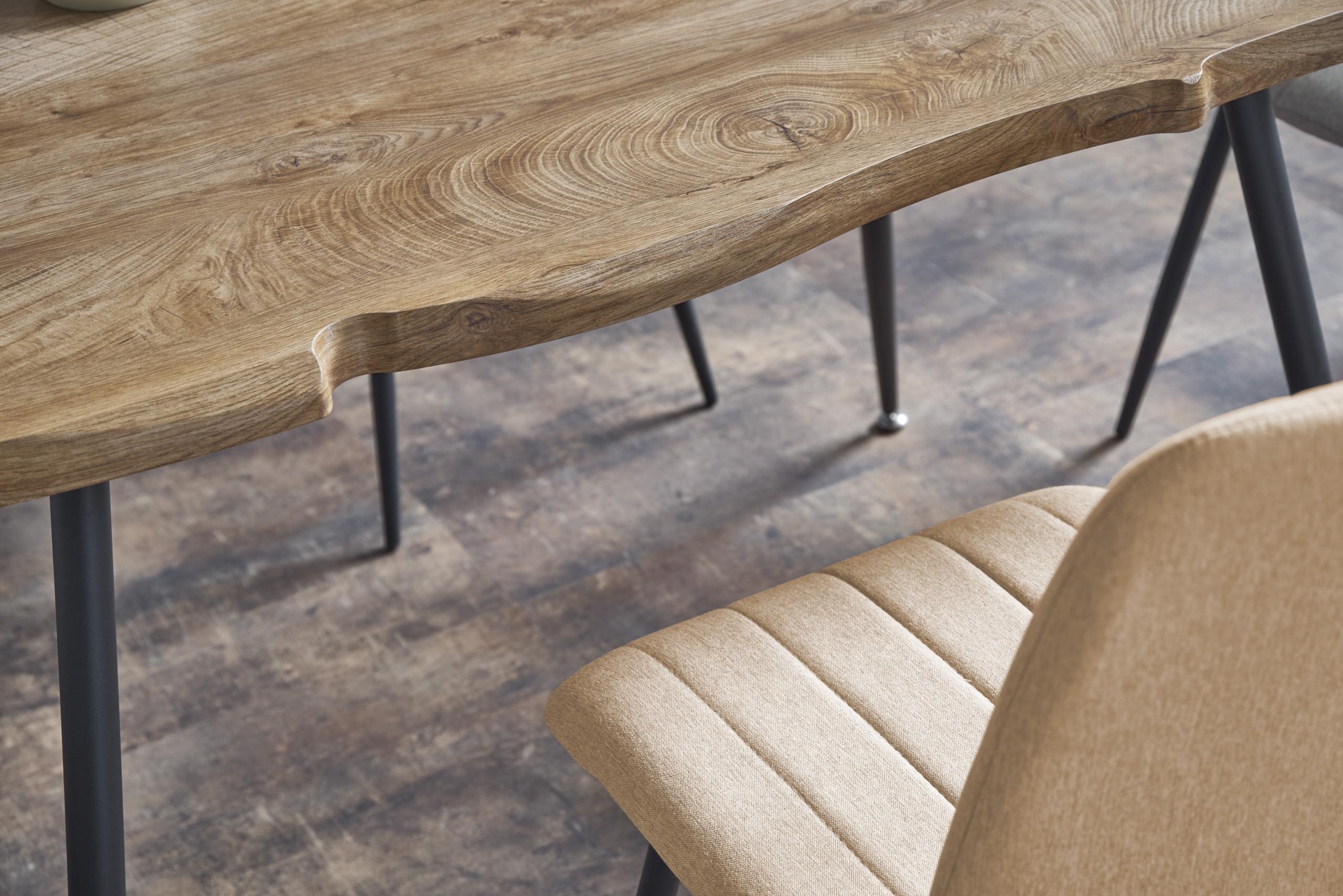 LARSON table - Image 7