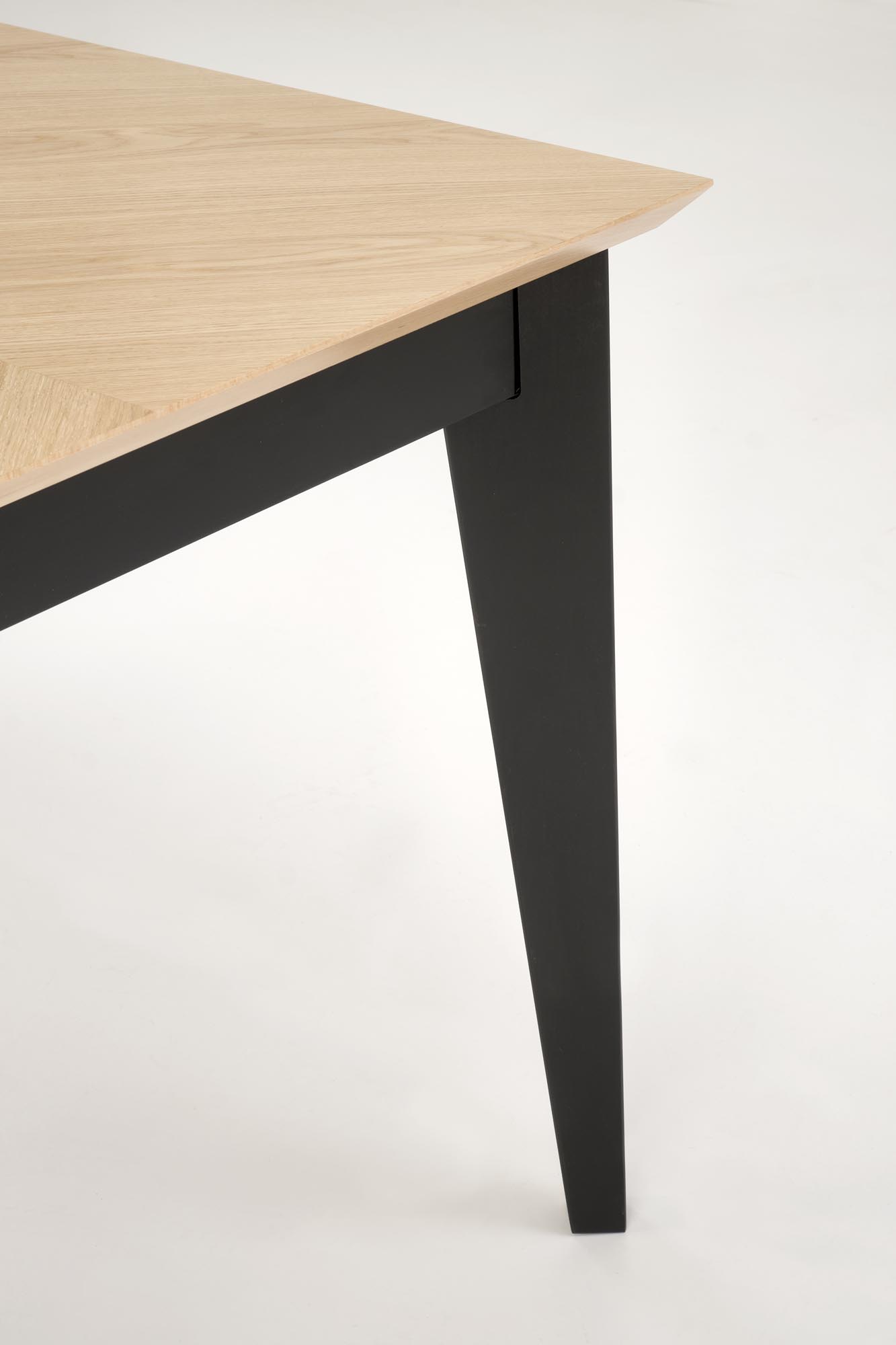 EDMONDO table natural oak / black - Image 4