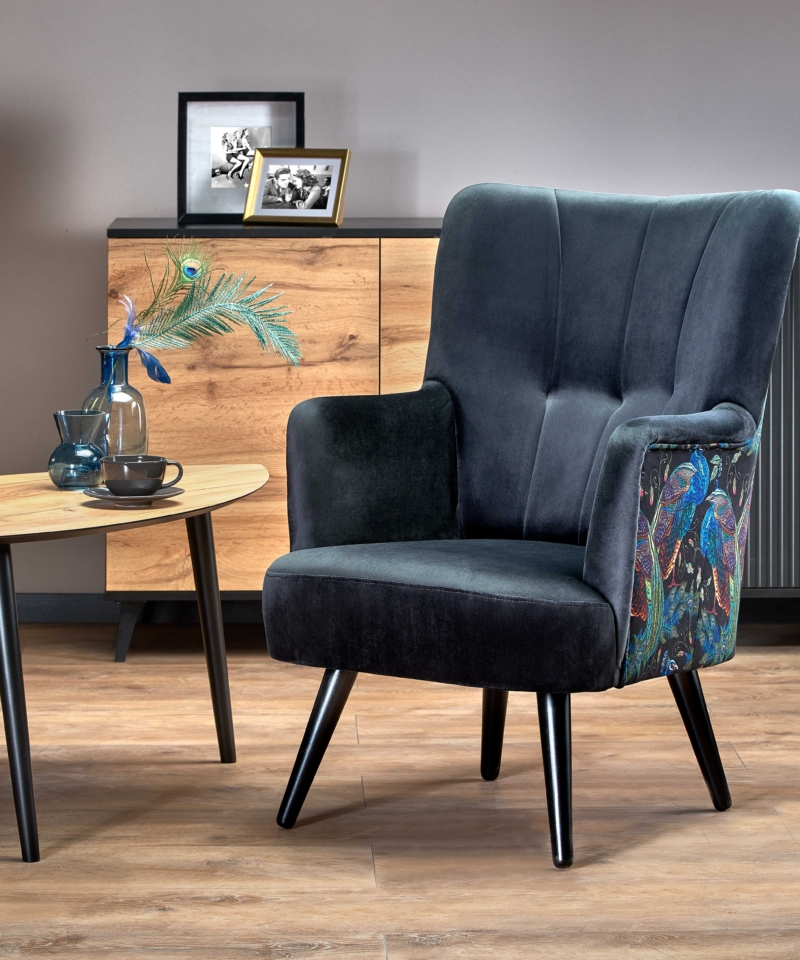 PAGONI chair color: black