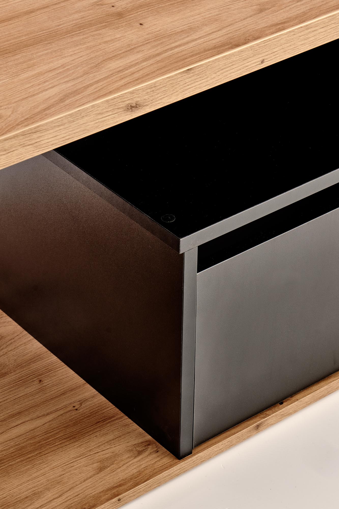 PANTERA c. table, color: wotan oak/black - Image 8